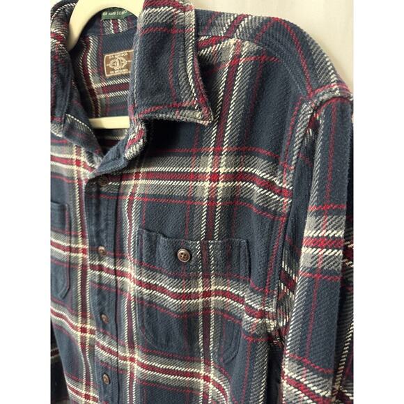 G.H. Bass & Co. Plaid Button-Down Shirt - Size Medium - Picture 4 of 7